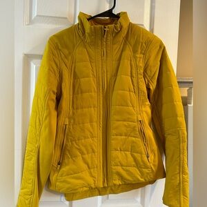 Lululemon size 6 jacket